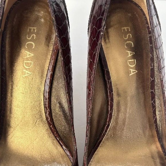 Escada snake embossed burgundy brown leather heel pumps Size 38 - Picture 12 of 16